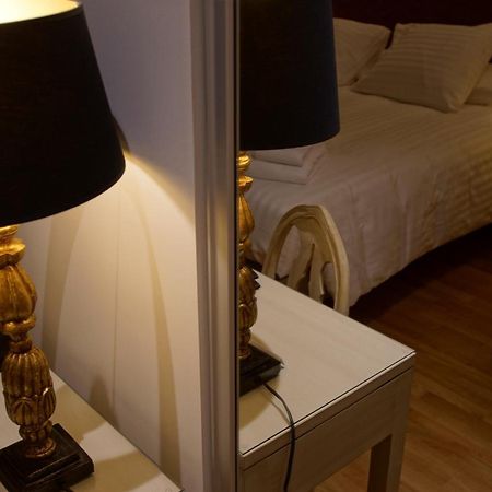 Hotel De Charme L'Oree Du Parc Romans-sur-Isère Εξωτερικό φωτογραφία
