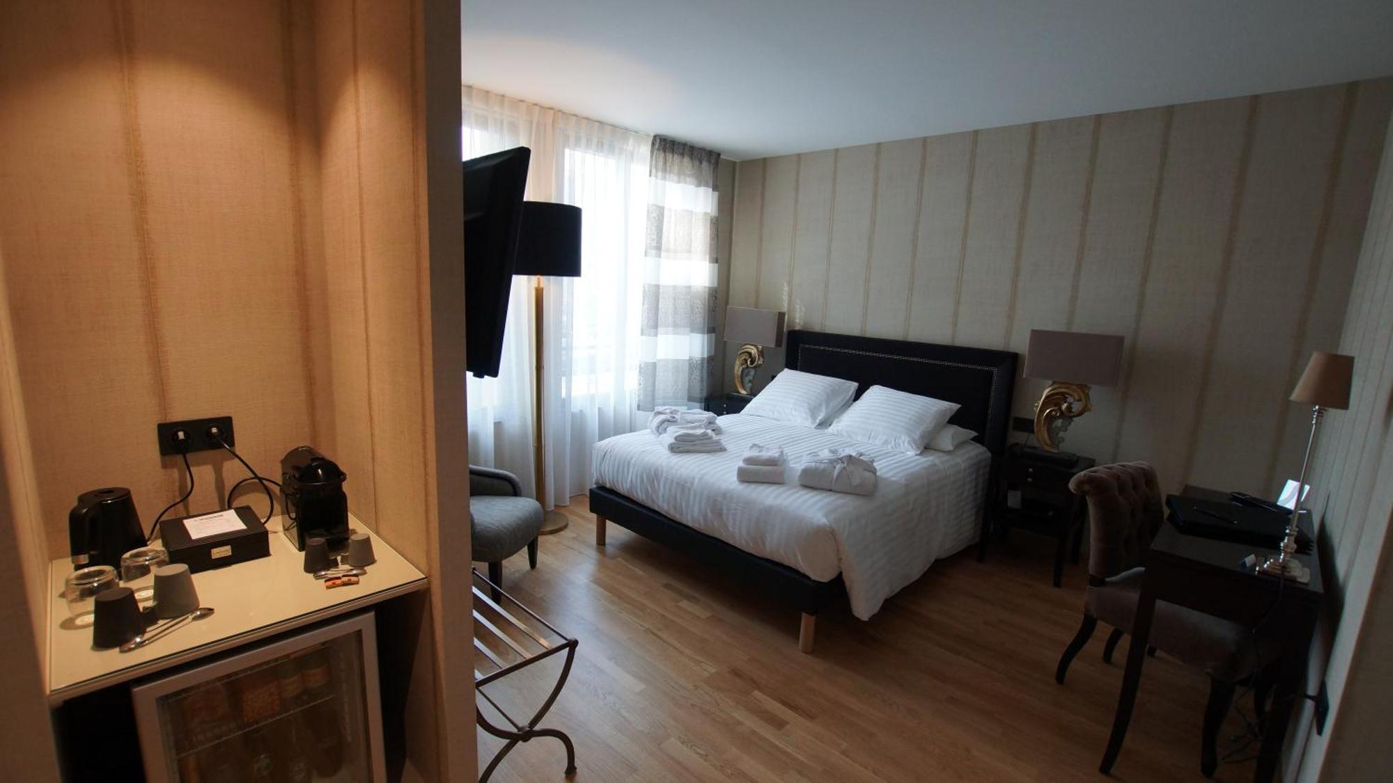 Hotel De Charme L'Oree Du Parc Romans-sur-Isère Εξωτερικό φωτογραφία