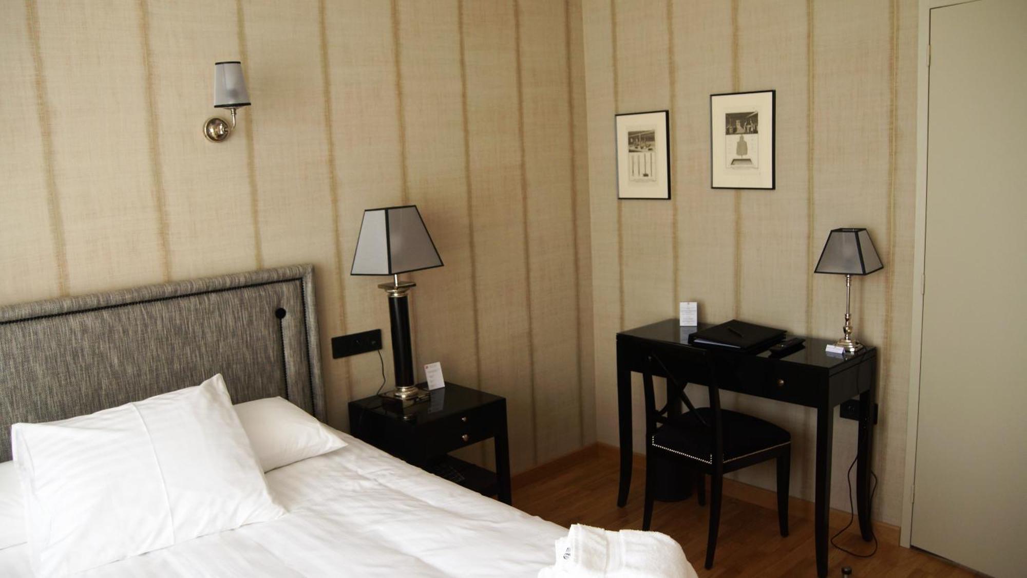 Hotel De Charme L'Oree Du Parc Romans-sur-Isère Εξωτερικό φωτογραφία